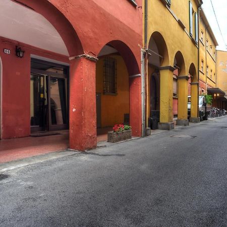 Bologna City Center Apartment By Wonderful Italy Екстериор снимка